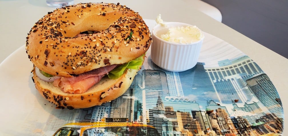 Bagel & Lox at New York Deli & Pizza on Nieuw Statendam